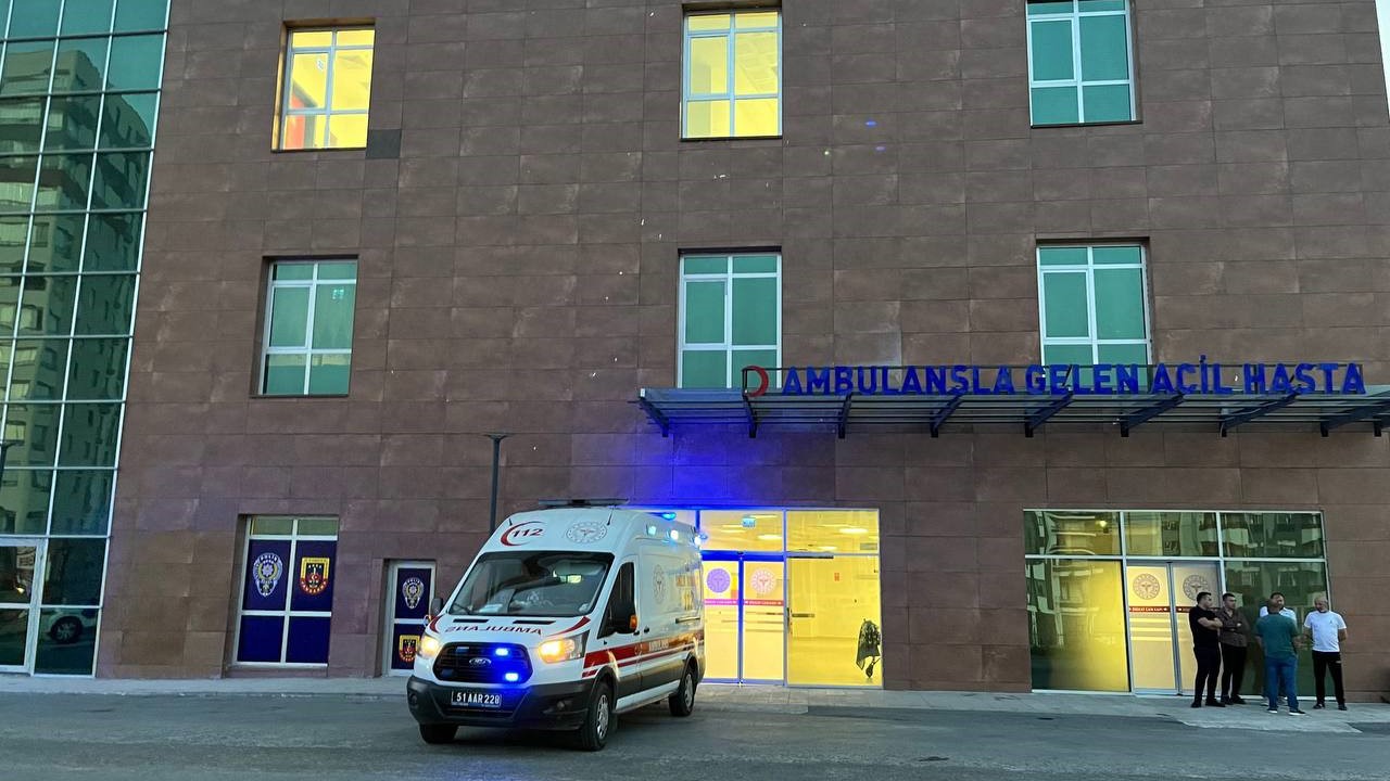 Otomobil takla attı: 1 ölü, 3 yaralı
