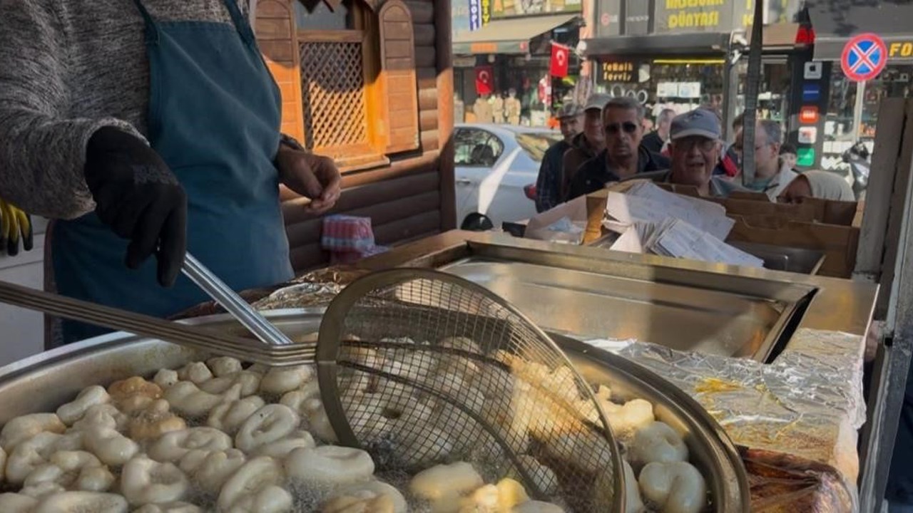 Bursa’da taksicilerden yürek ısıtan şehitler hayrı
