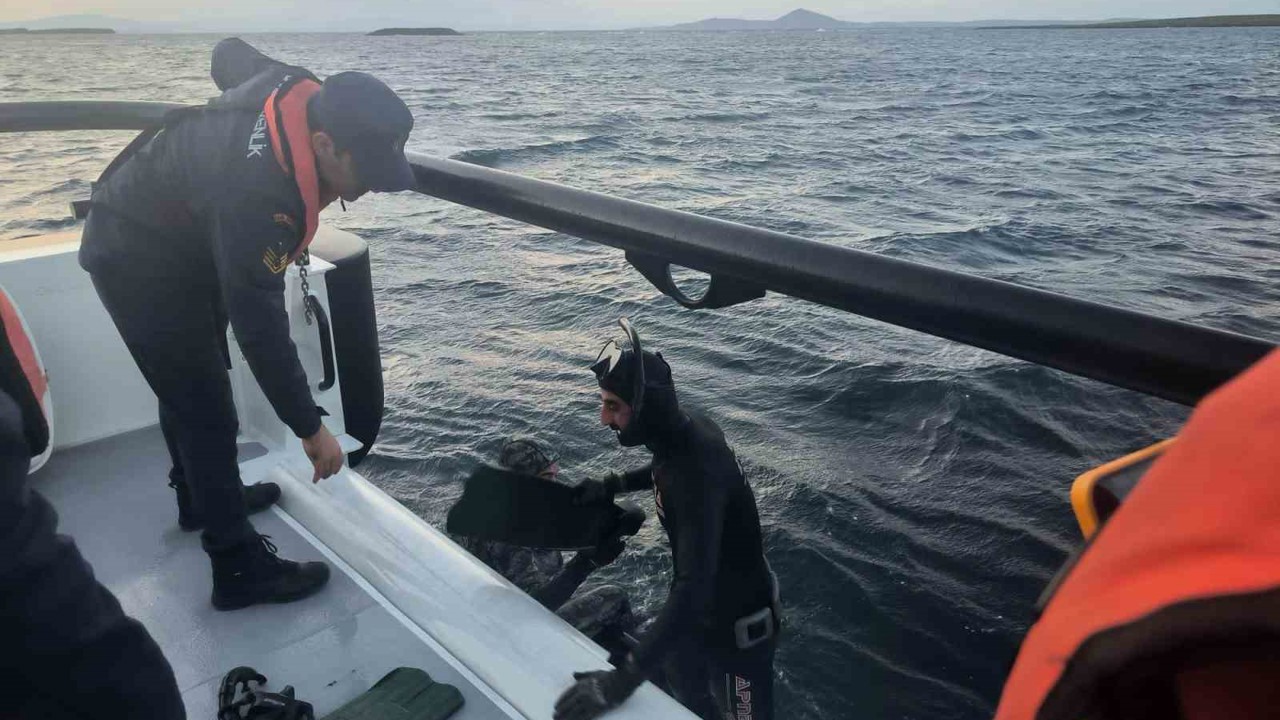 Karaya oturan tekne sahil güvenlik ekiplerince kurtarıldı
