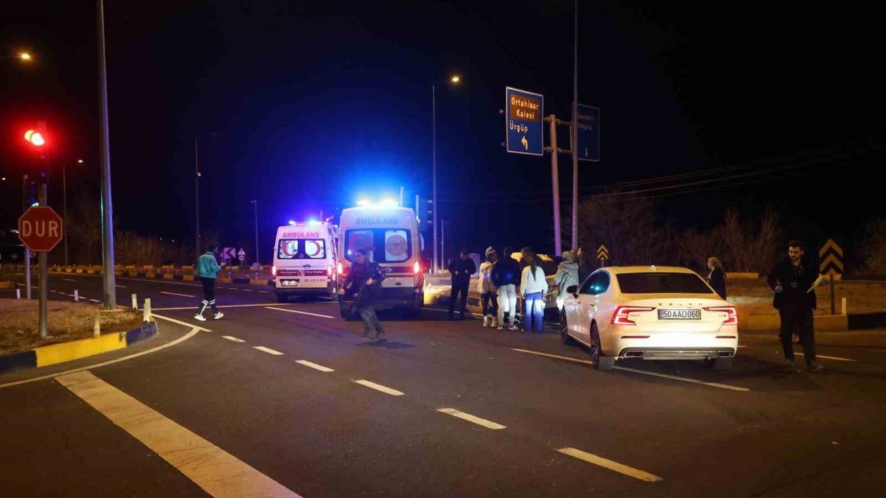 Nevşehir’de kırmızı ışık ihlali kazaya neden oldu: 2 yaralı
