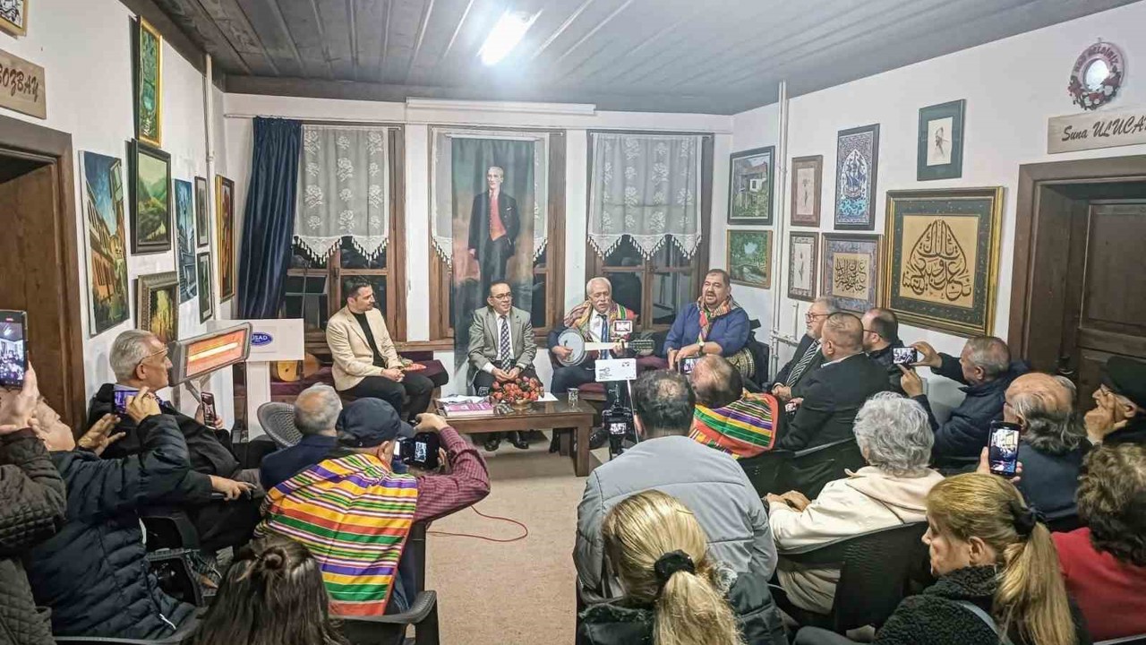 Kütahya’da ’Simav yaren kültürü’ anlatıldı, türküler ve söyleşi ile gelenek yaşatıldı
