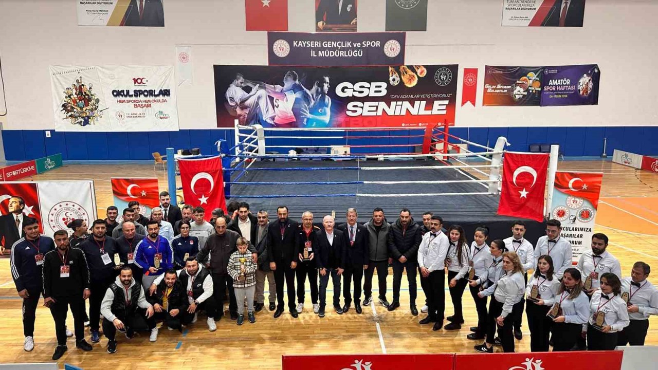 Kayseri’de "Gazilerimize Vefa Muaythai Şampiyonası" yapıldı
