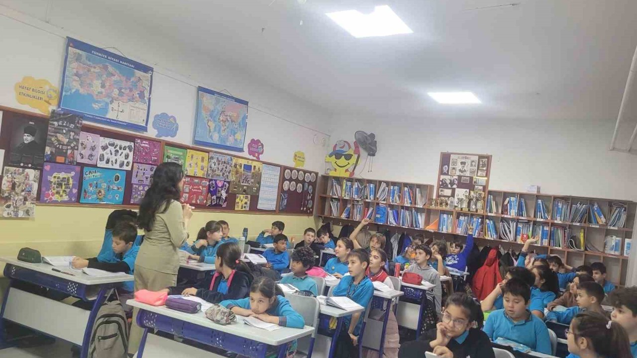 Muğla’da öğrencilere temel beslenme eğitimi veriliyor
