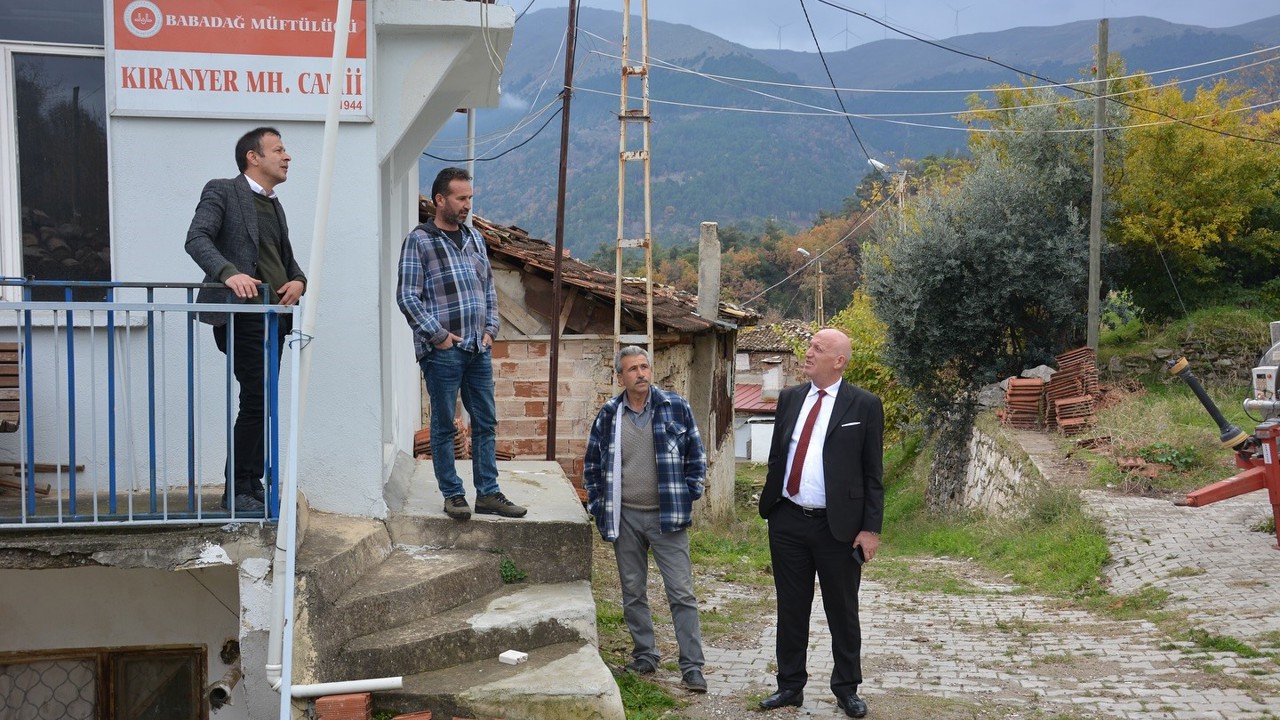 Başkan Kumral yapımı tamamlanan hizmet alanlarını yerinde inceledi
