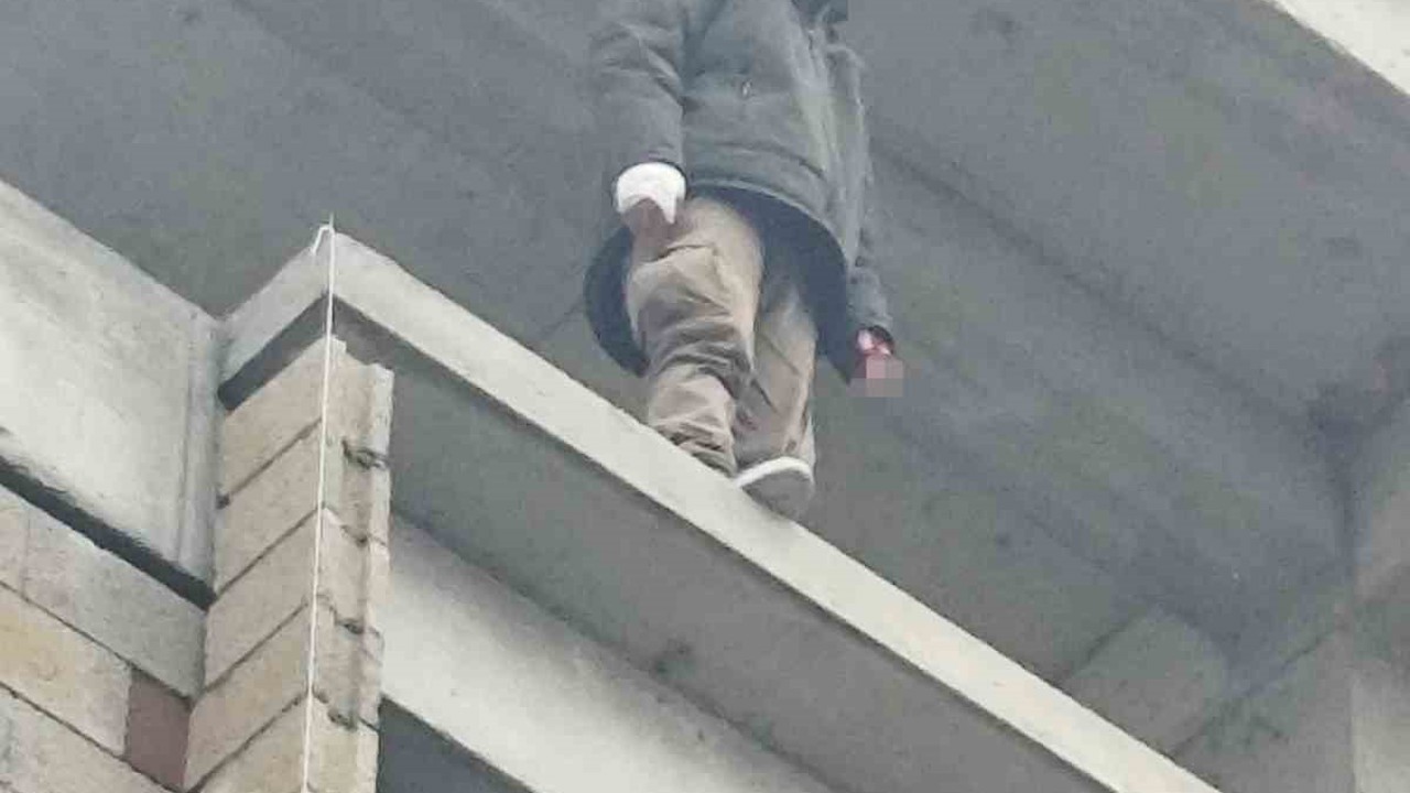 Erzurum Horasan’da intihar girişimi: Ekipler son anda ikna etti
