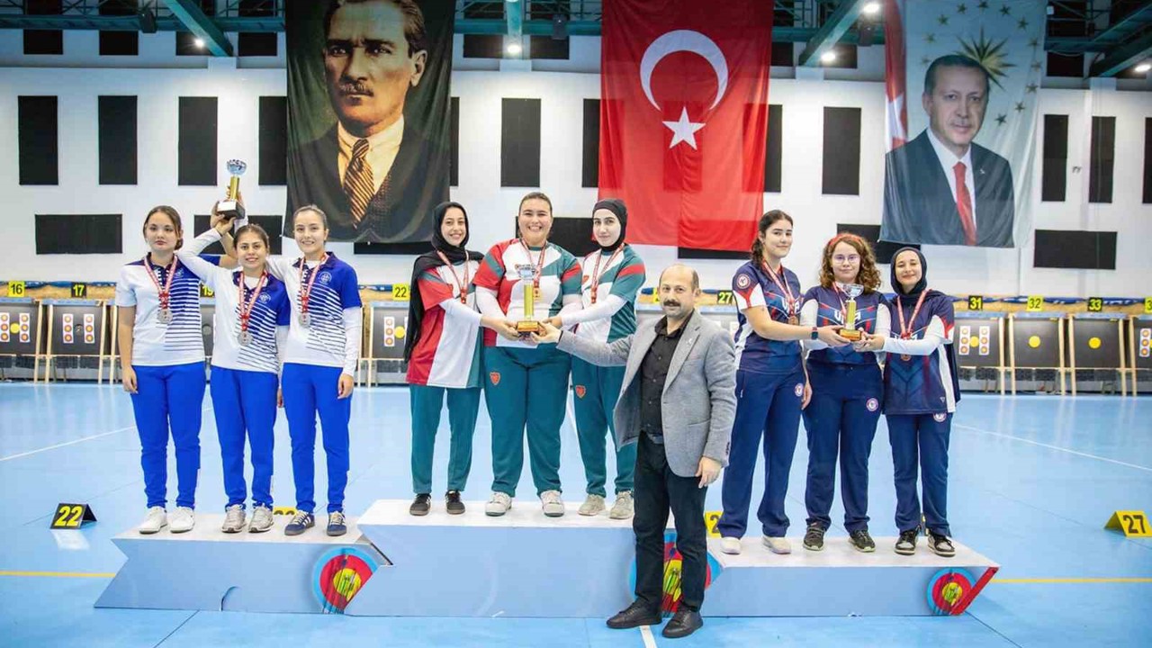 Muğla Büyükşehir okçuları Türkiye ikincisi
