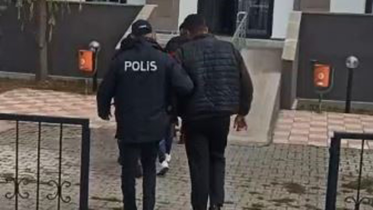 Sivas’ta çaldıkları Kangal köpekleriyle Kayseri’de yakalandılar
