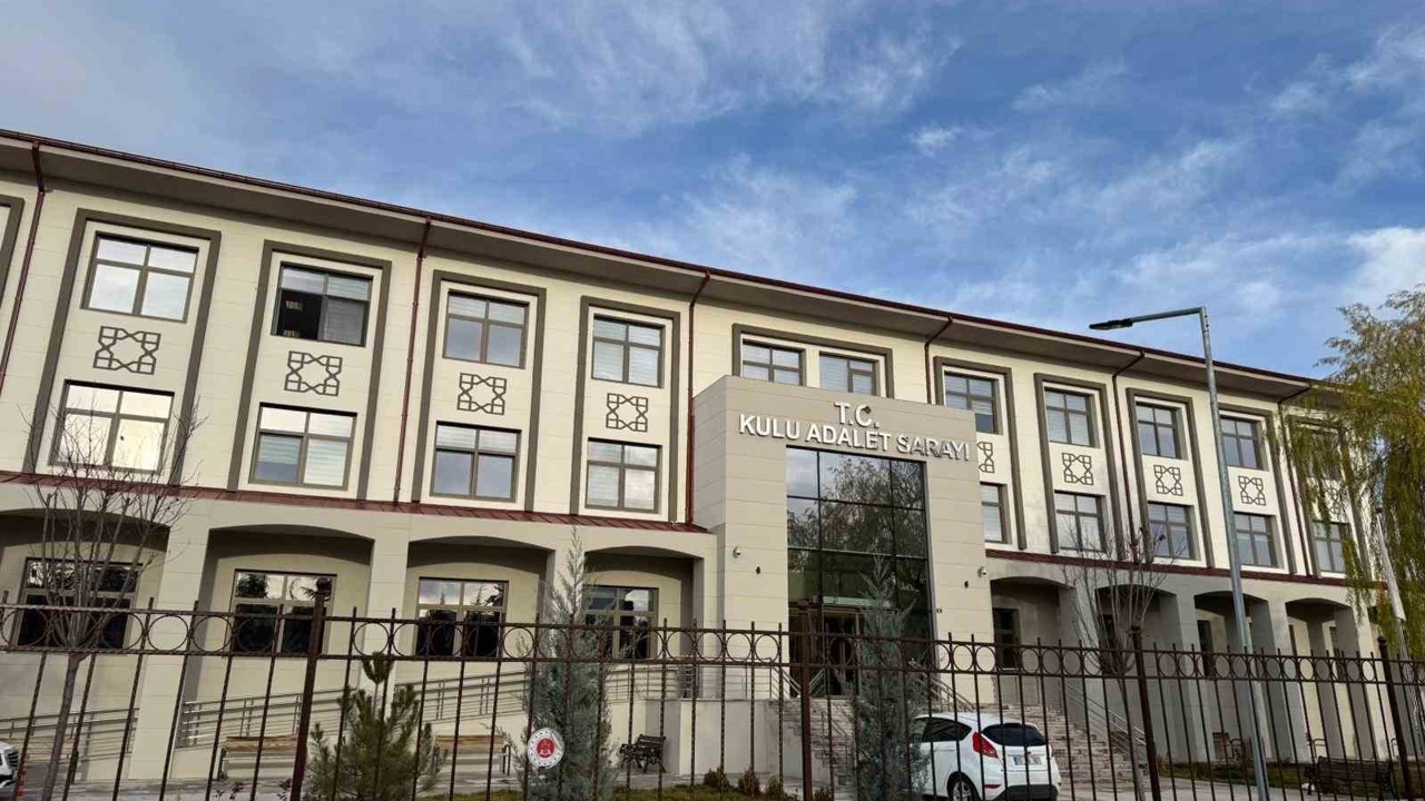 Adliyede çalışan memur ihale bedellerini zimmetine geçirdiği iddiasıyla tutuklandı
