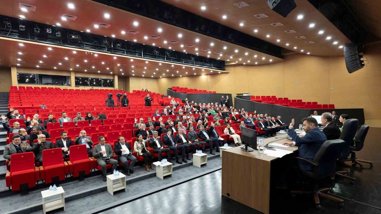 Başkan Seçer’den maraton ve yılbaşı pazarı çağrısı
