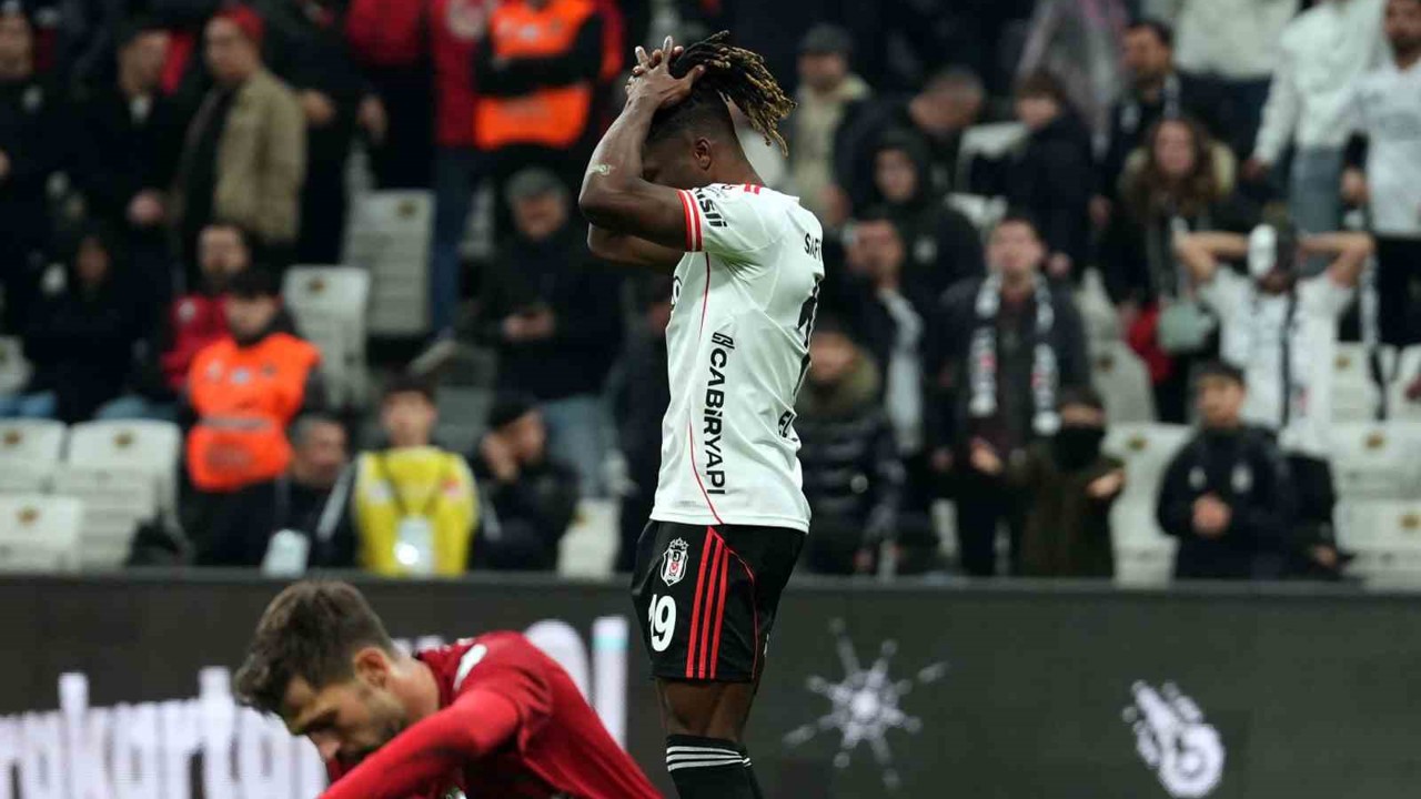 Trendyol Süper Lig: Beşiktaş: 2 - Gaziantep FK: 2 (Maç sonucu)
