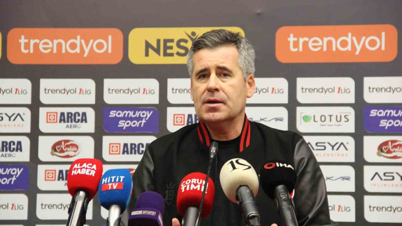 Hüseyin Eroğlu: "Çorum FK’yı hep yukarı taşıyıp sezon sonunda Süper Lig’de olmayı planlıyoruz"
