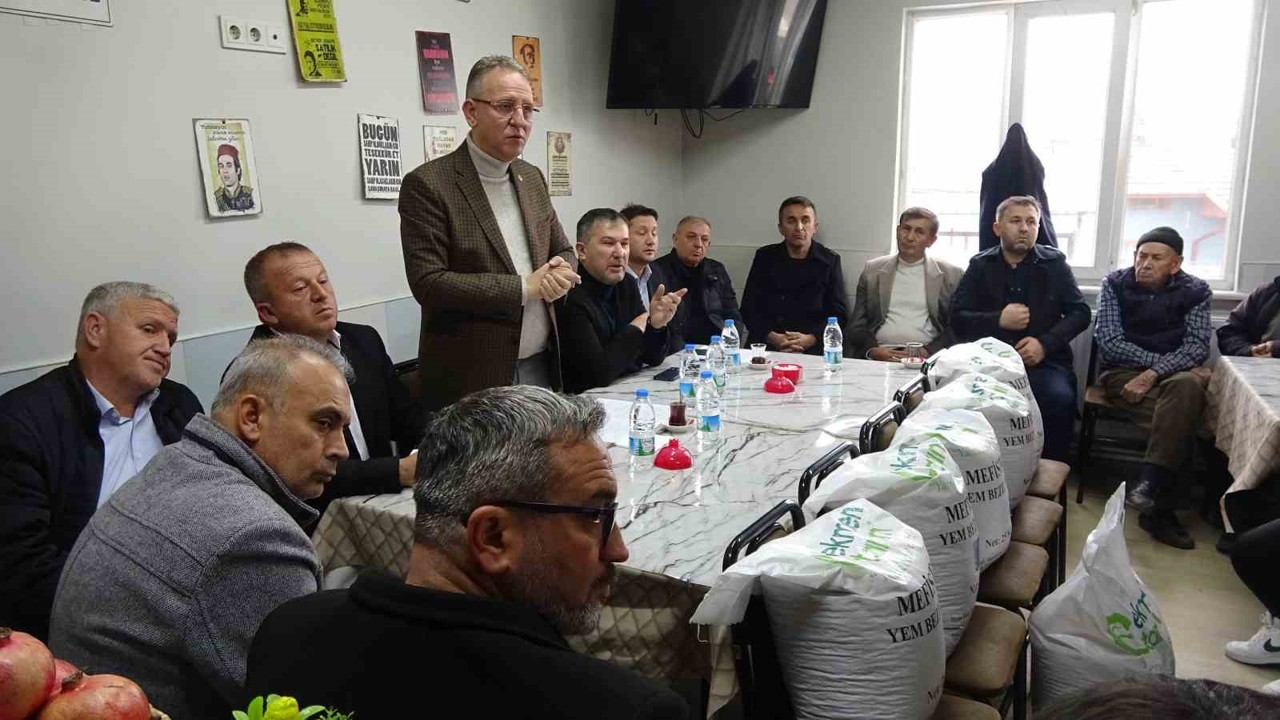 Tavşanlı’da ürericilere tohum ve gübre desteği
