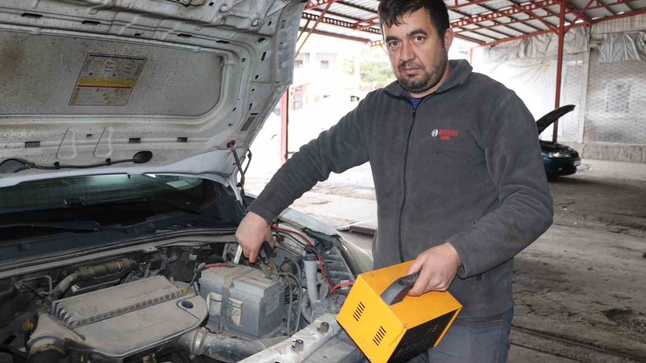 Uzmanından araç sahiplerine uyarı: "Akü bittiğinde aracı vurdurmayın"
