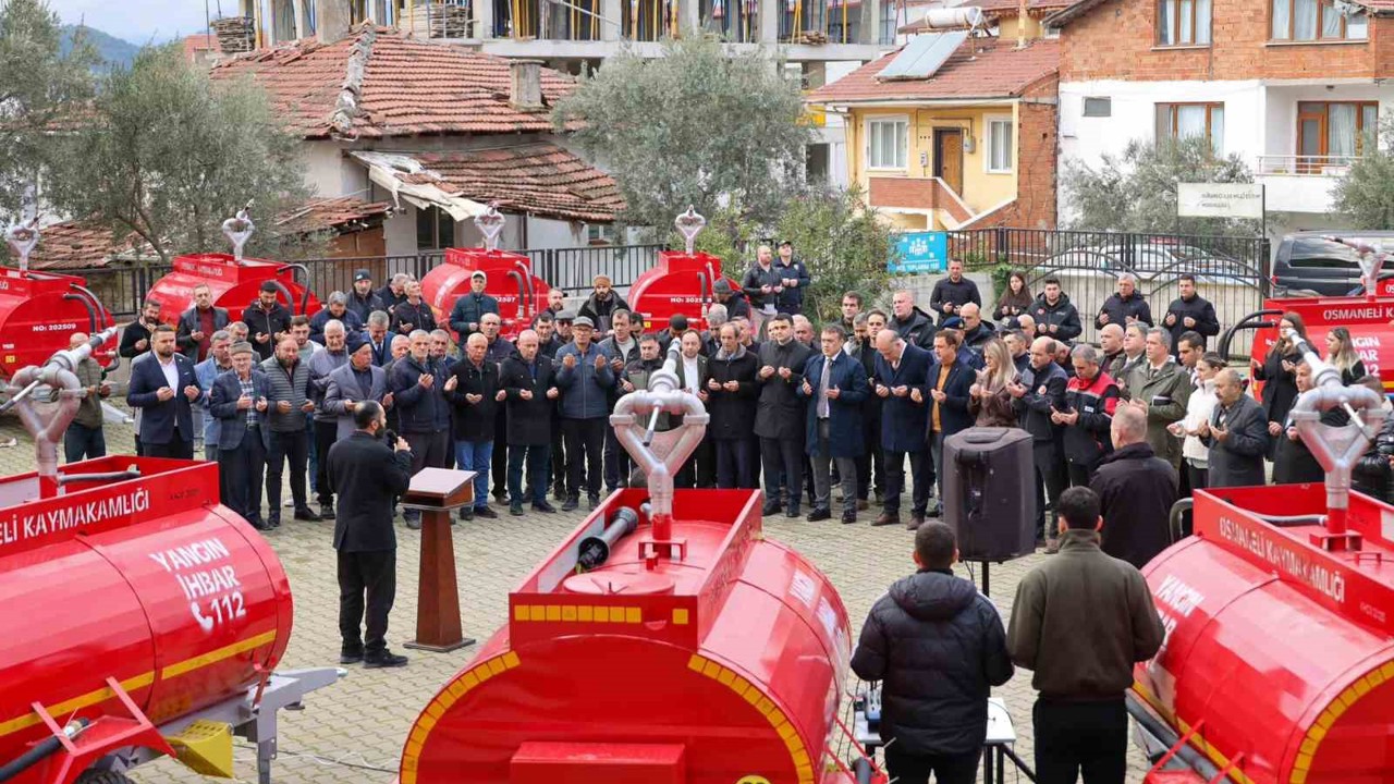 Bilecik’te 20 yeni yangın söndürme tankeri köylere teslim edildi
