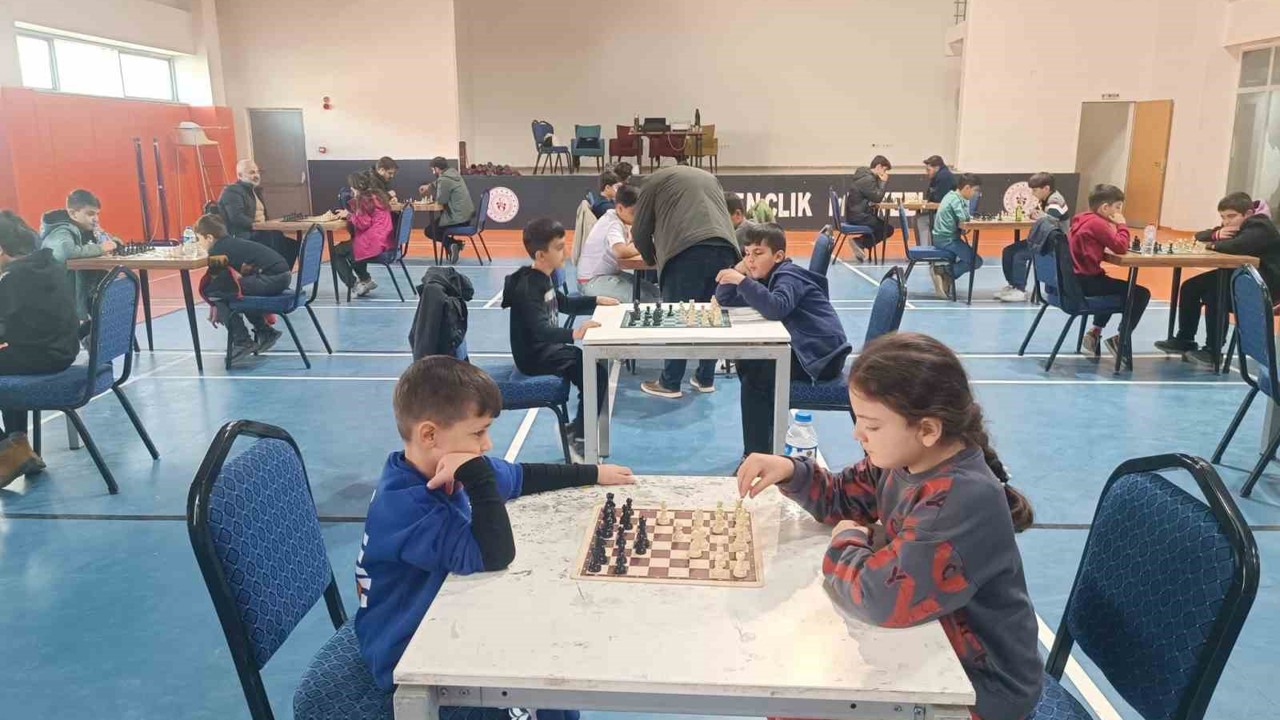 Hakkari’de ‘satranç il birinciliği’ yapıldı

