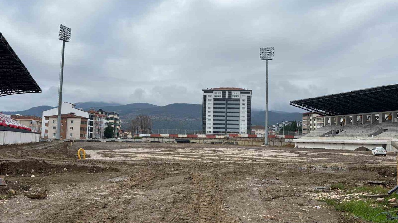 Bakan Yardımcısı Eminoğlu’na stat için dosya
