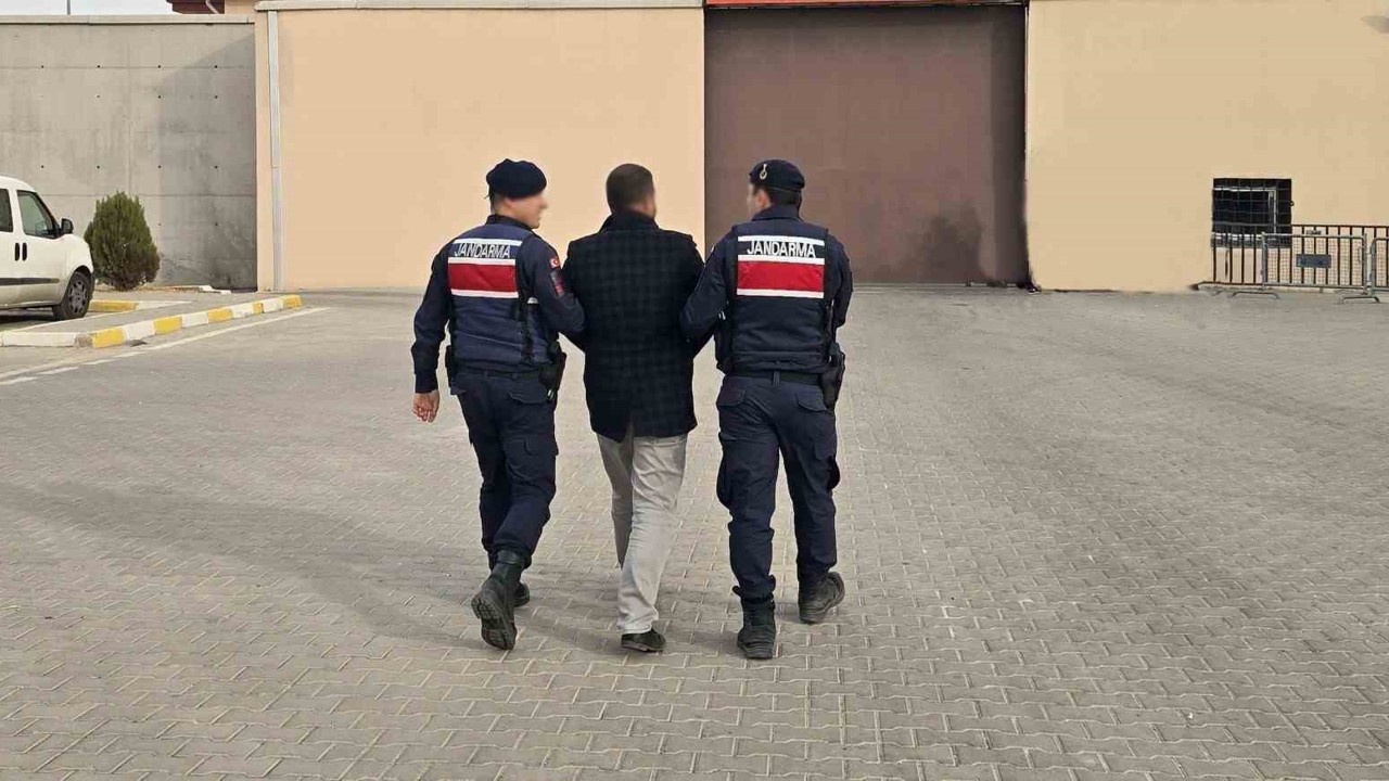 Gaziantep’te aranan 3 şahsı jandarma yakaladı
