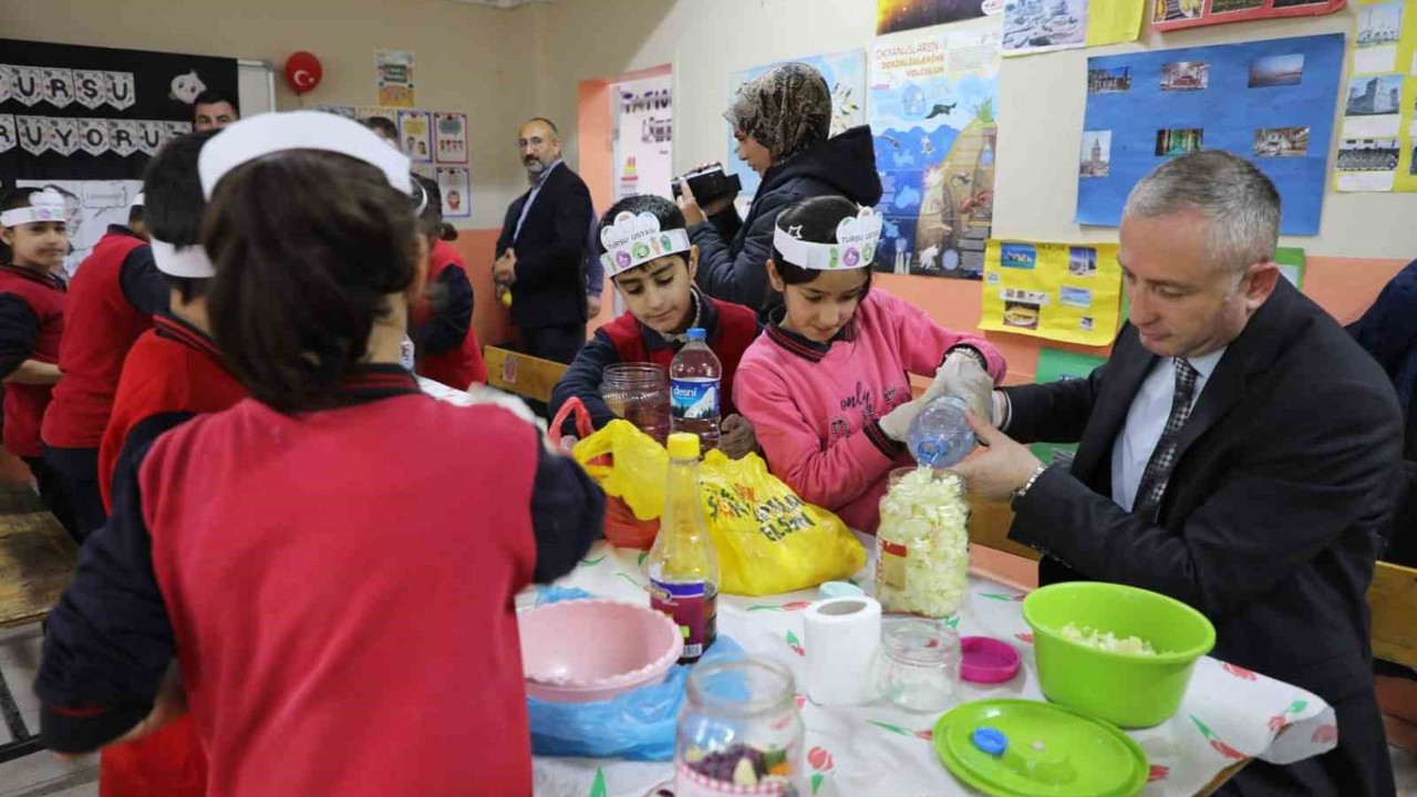 Ağrı’da öğrenciler günlük yaşam becerilerini atölyelerde öğreniyor
