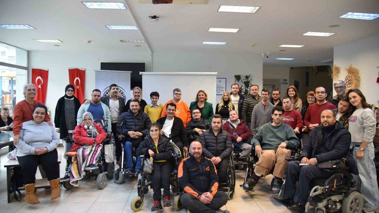 Atakum Belediyesi’nden özel gereksinimli bireylere yönelik afet farkındalık eğitimi
