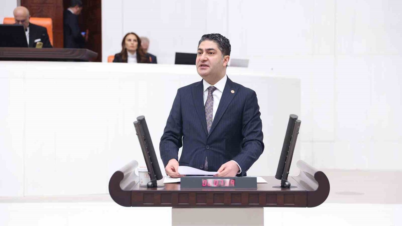 MHP’li Özdemir: "Lozan ve Paris anlaşmalarını açıkça ihlal eden Yunanistan, artık ipin ucunu iyice kaçırmıştır"
