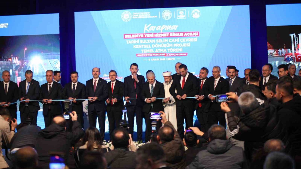 Bakan Kurum: "350 bin yuvamızın anahtarlarını teslim ettik, 453 bin konutumuzu da yıl sonuna kadar tamamlayacağız"
