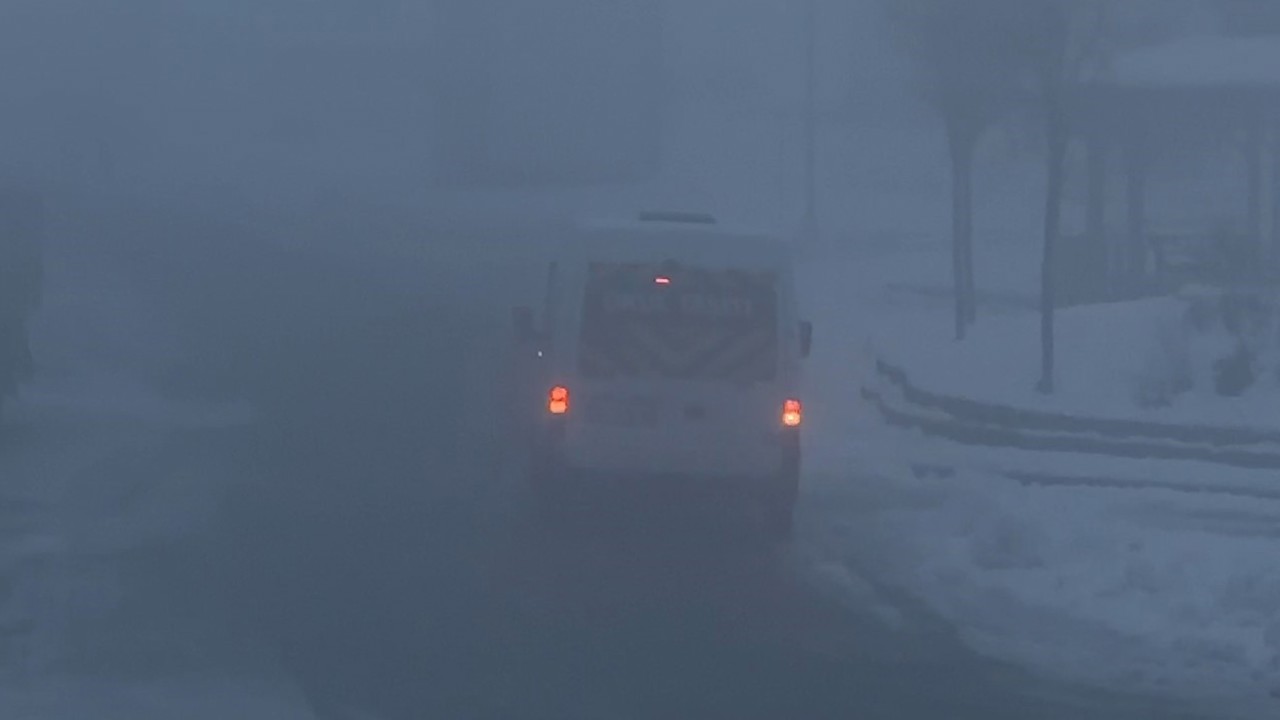 Yüksekova’da göz gözü görmüyor
