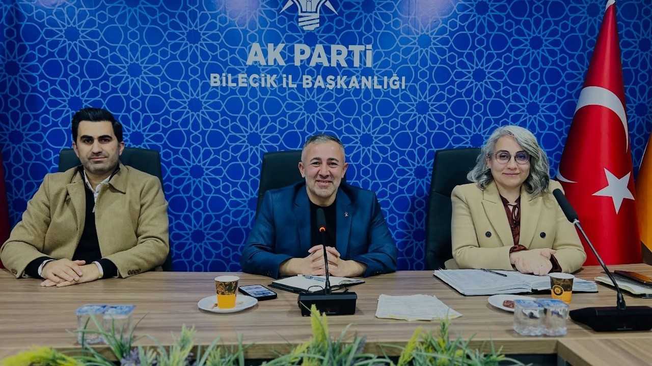 AK Parti’de Haftalık Olağan İl Yönetim Kurulu Toplantısı
