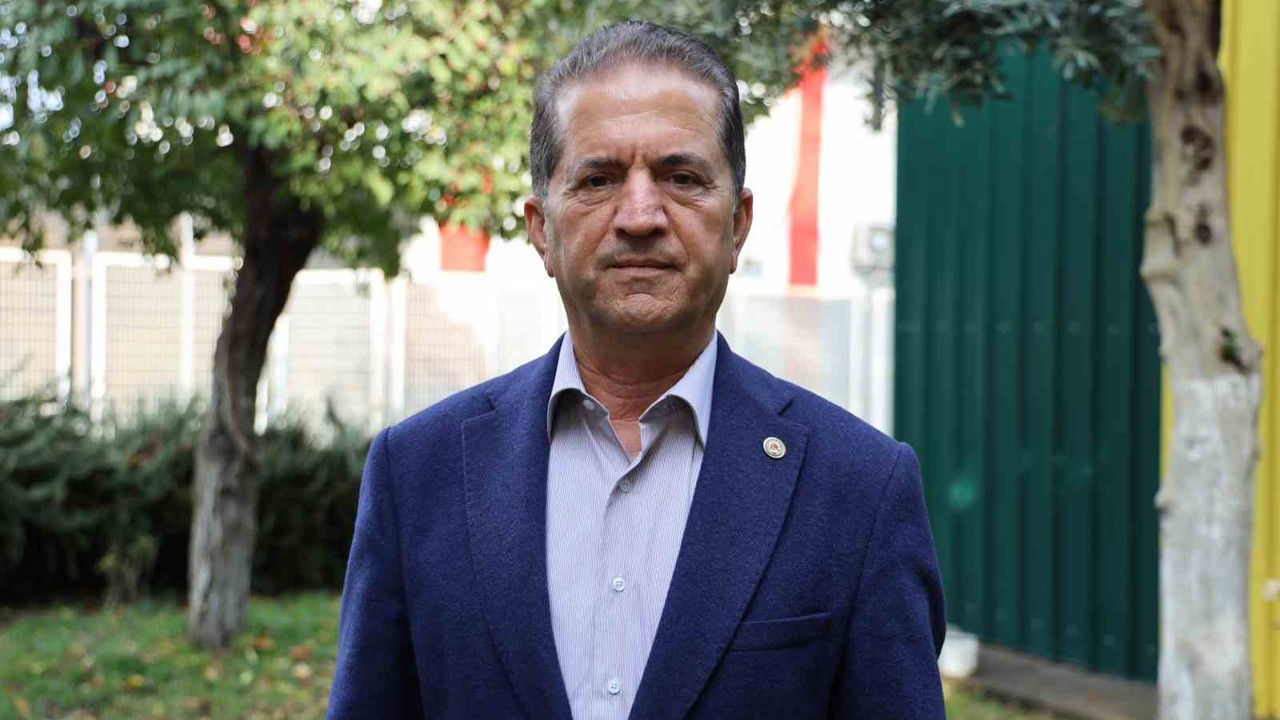 Adana’ya 4 gündür aralıksız yağan yağmur, çiftçiyi sevindirdi
