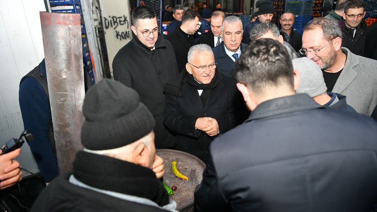 Başkan Büyükkılıç’tan Hal Kompleksi’ne sabah mesaisi
