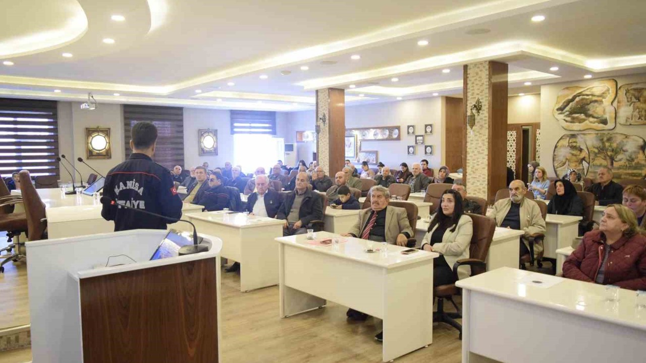 Şehzadeler’de şehit yakınları ve gazilere afet farkındalık eğitimi
