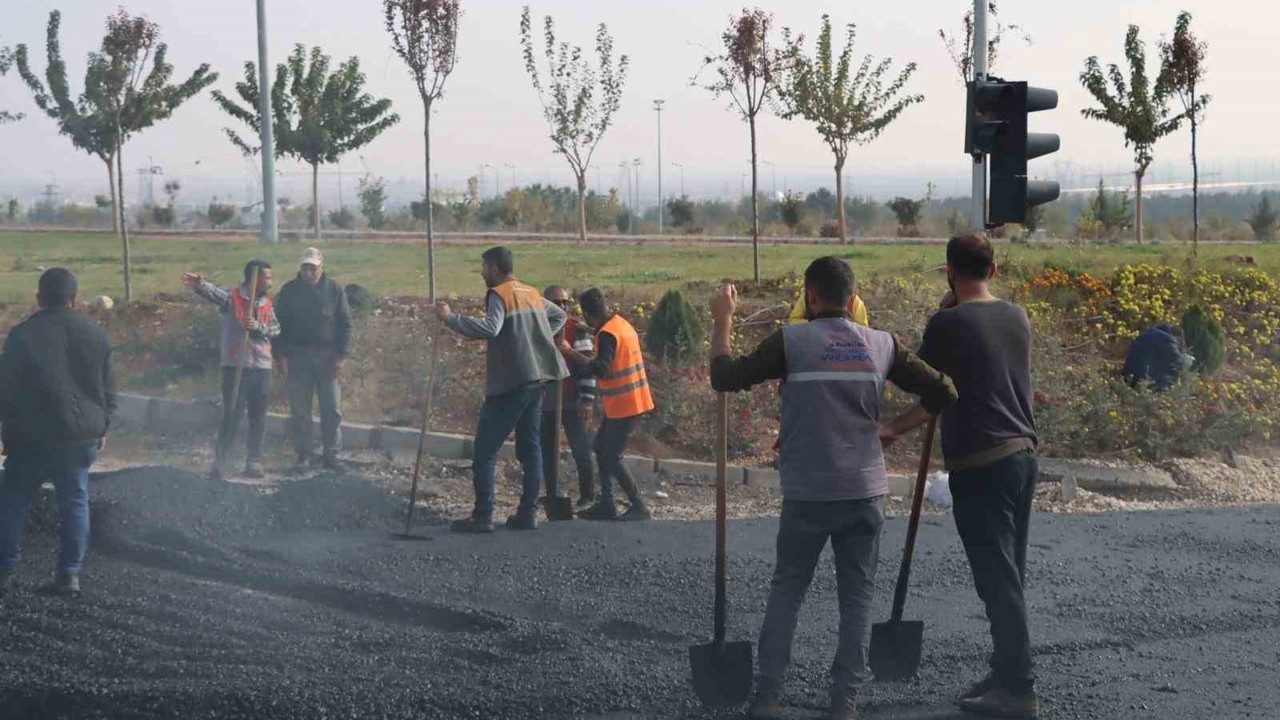 Büyükşehir Belediyesi’nden kent genelinde asfalt çalışması
