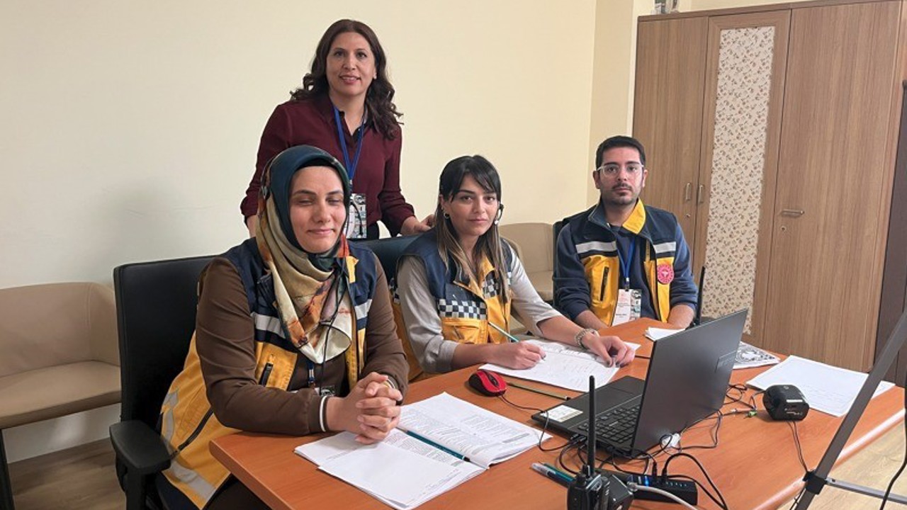 Karaman’da kontrol merkezi çalışanlarına "Tıbbi acil çağrı yönetimi eğitimi" verildi
