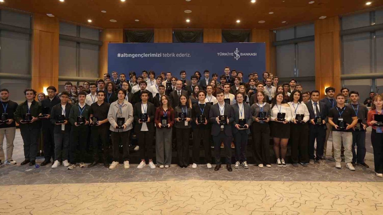 ’Altın Gençler’ geleneğiyle 54 yılda 4 bine yakın genç ödüllendirildi
