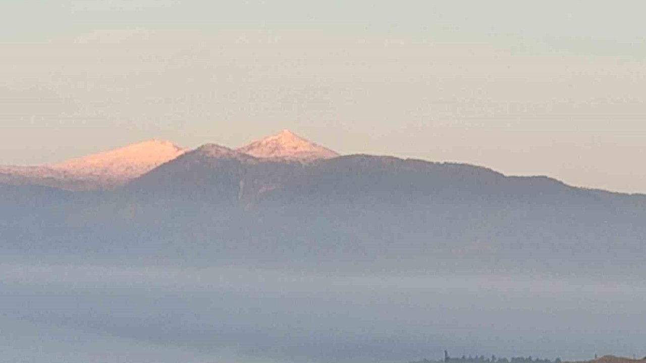Emet Eğrigöz dağı beyaza büründü
