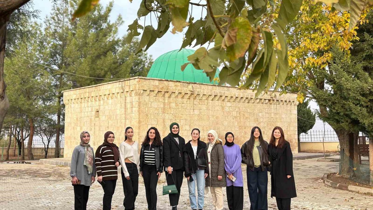 Araban KYK yurdu öğrencilerinden Sa’d Bin Ebu Vakkas Hz. türbesine ziyaret
