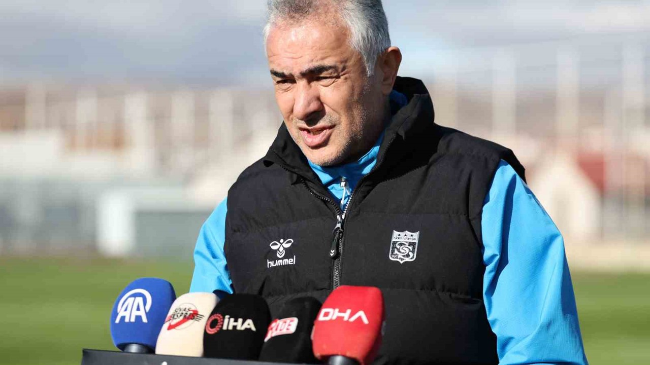 Mehmet Altıparmak: "Final gibi 3 maçımız var"
