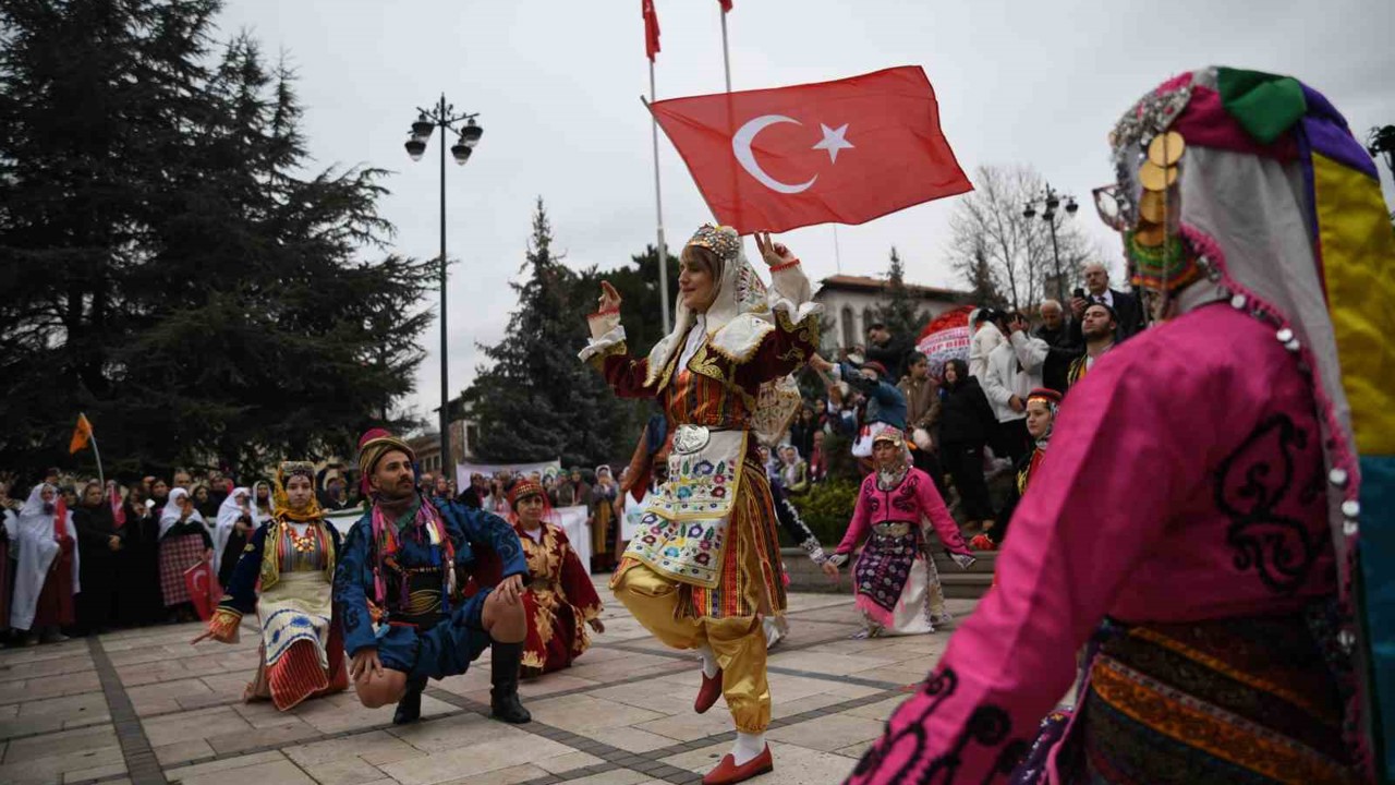 İlk Türk kadın mitinginin 106’ncı yıl dönümünde, birlik ruhu yeniden yaşatıldı
