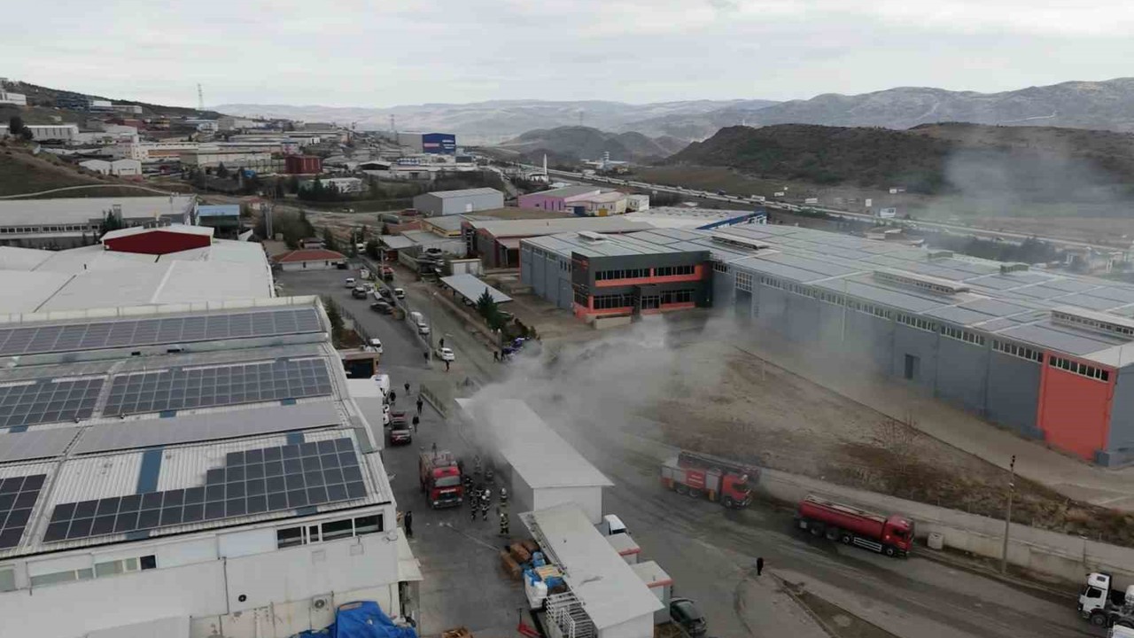 Kırıkkale’de aynı OSB’de çıkan ikinci yangın kontrol altına alındı
