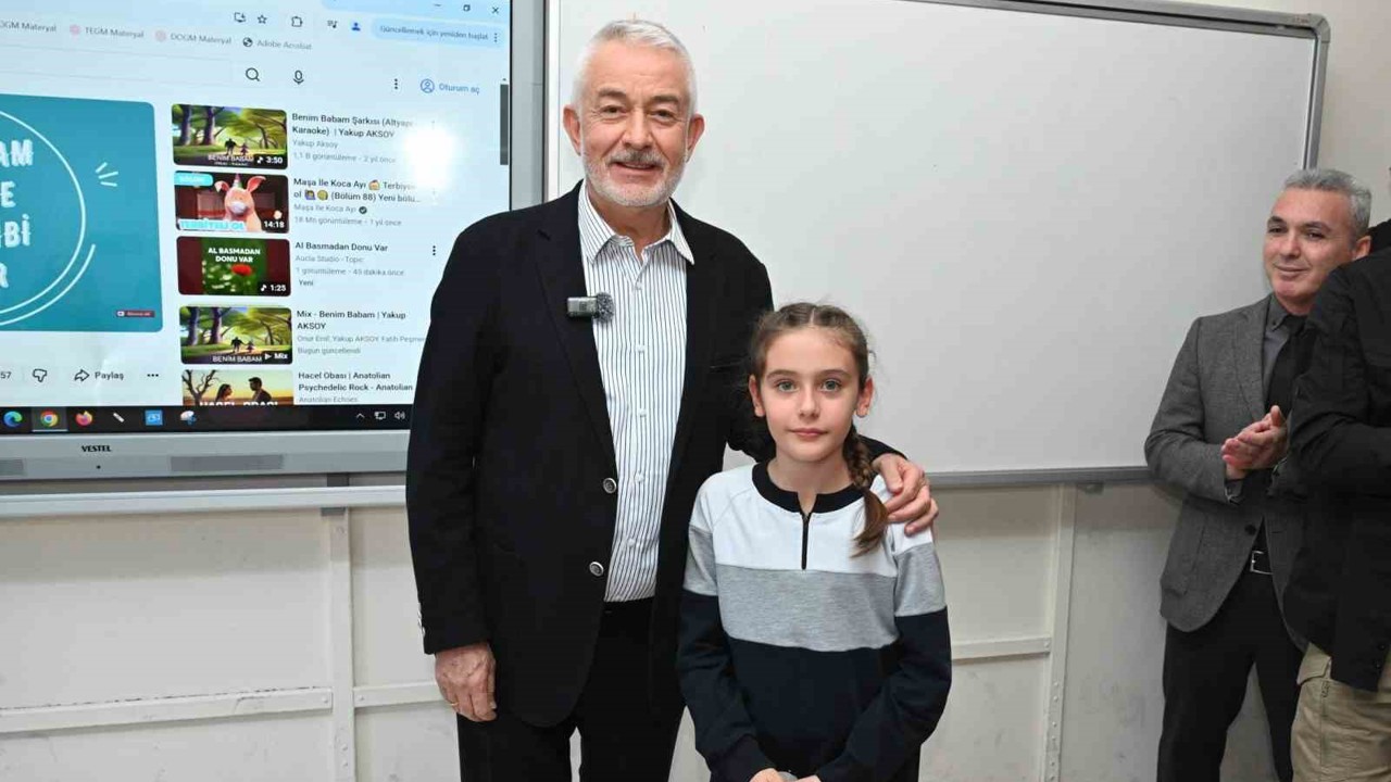 Minik başkanın sınıftaki seçim sözü yerine getirildi
