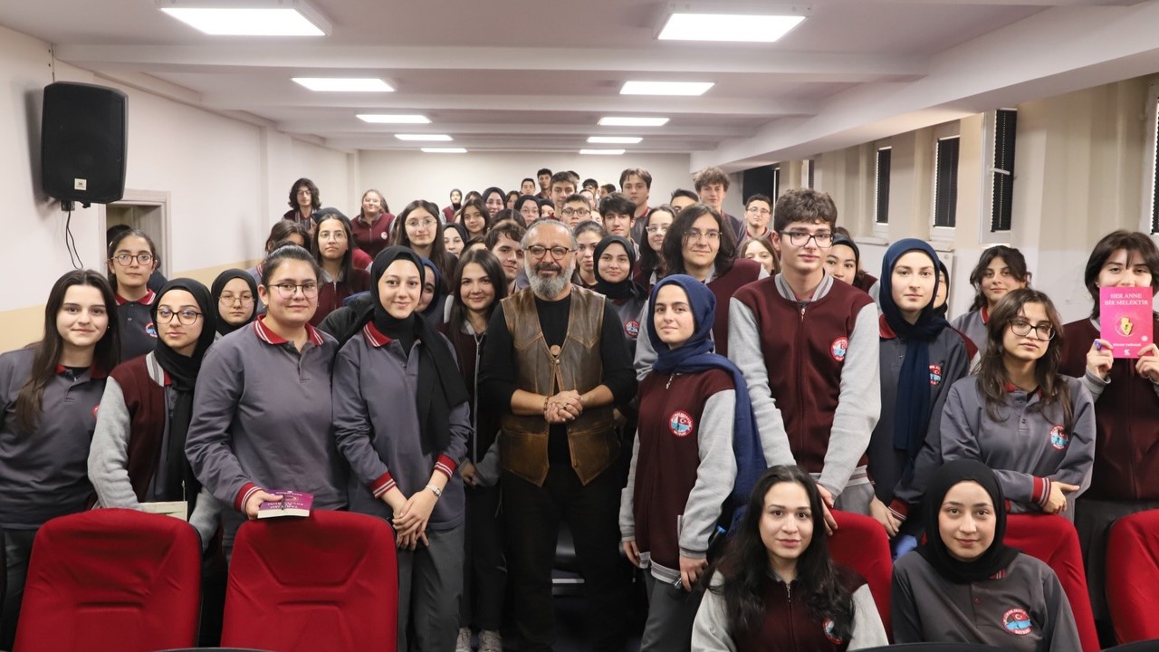 Yazar Yağmur’dan gençlere hayata dair önemli mesajlar
