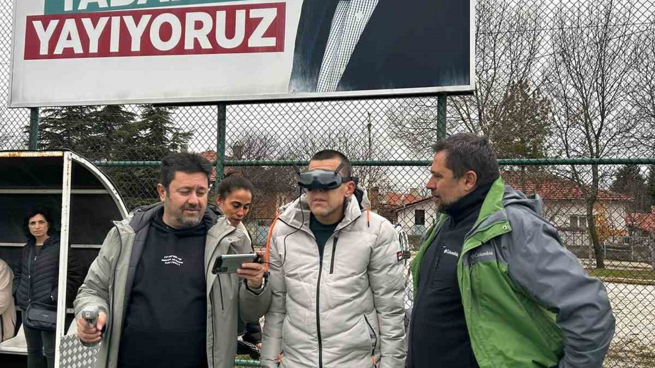 Özel bireyler uzmanlar eşliğinde dron uçurmayı deneyimledi
