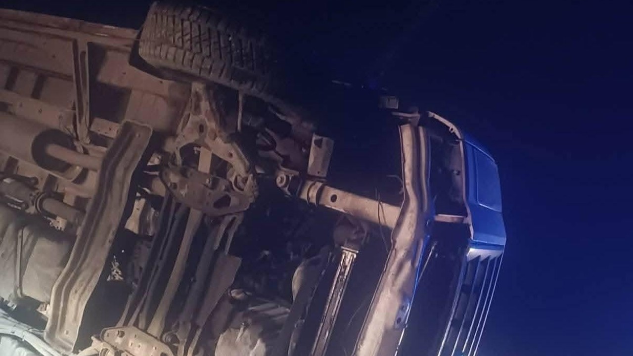 Ankara’da işçi servisi devrildi: 14 yaralı
