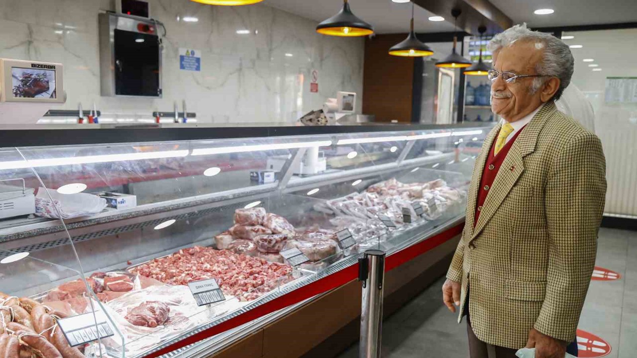 Antalyalıların tercihi "Halk Et" 6 yaşında
