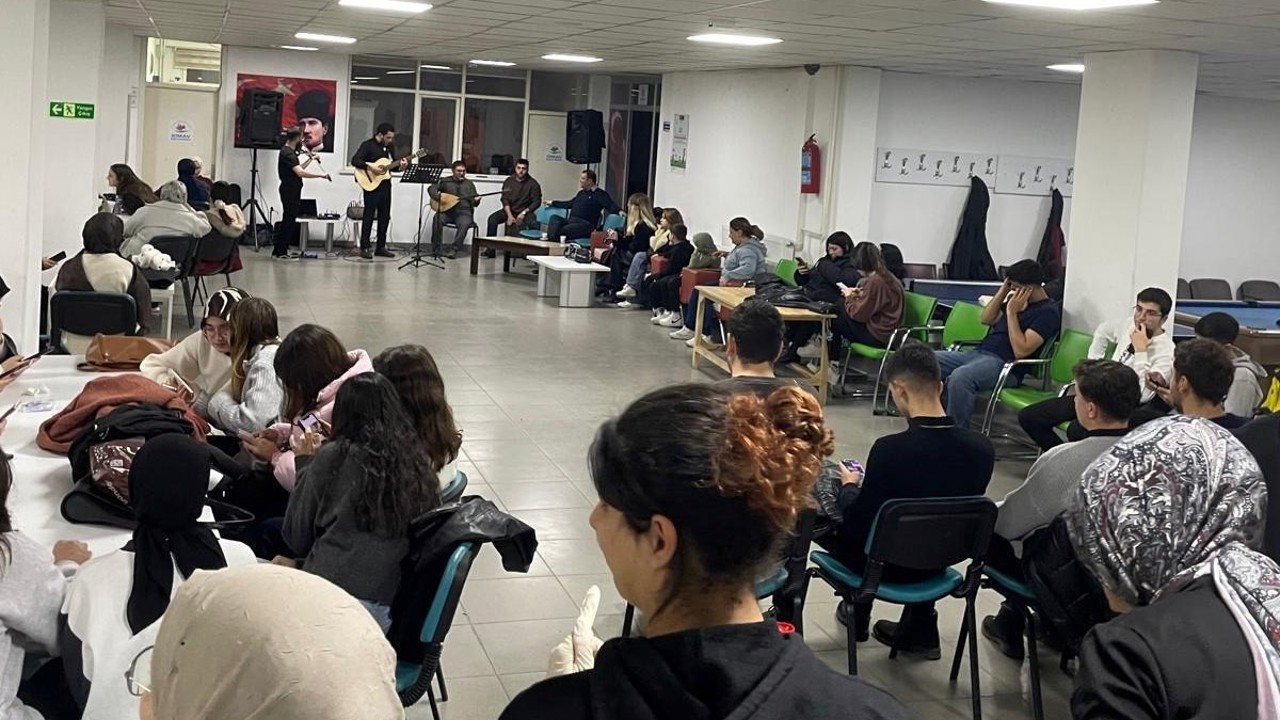 Simav’da üniversite öğrencilerine yönelik motivasyon programı düzenlendi
