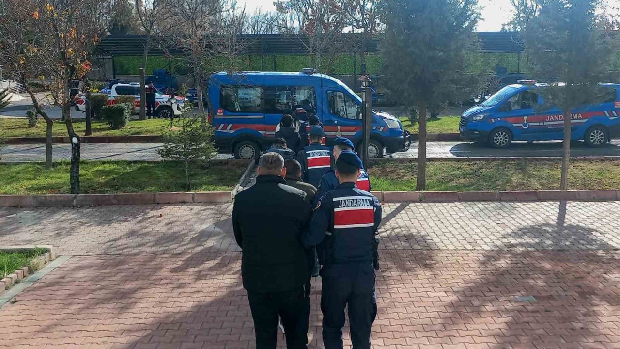 Aksaray merkezli 5 ilde dolandırıcılık operasyonu
