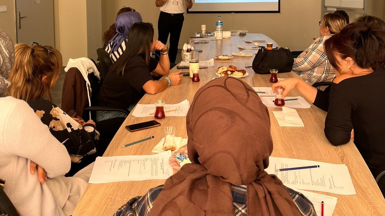 Toplumun her kesimini sağlık eğitimi
