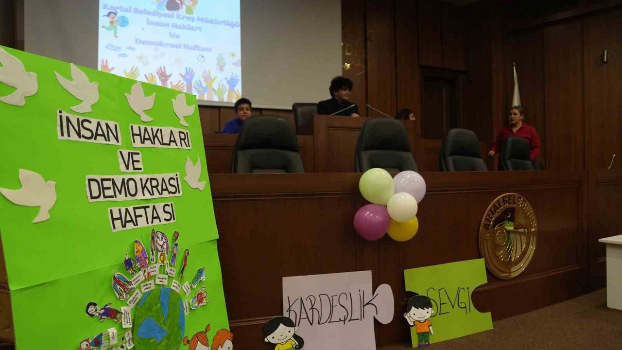 Kartal’da kreş öğrencilerinden örnek demokrasi davranışı
