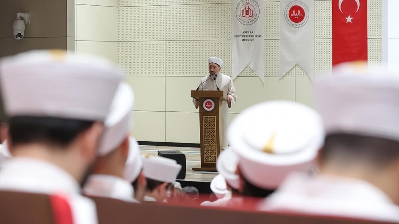 Diyanet İşleri Başkanı Arpaguş: "Kurslarımızı Peygamber Efendimizin örnekliğinin hayata taşınması hususunda güçlü bir zemin olarak değerlendiriyoruz"
