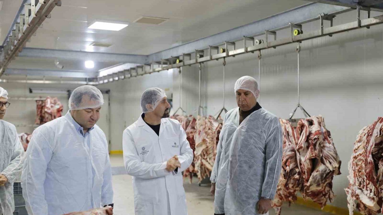 Büyükşehir’in Halk Ege Et modeli Türkiye’ye örnek oluyor
