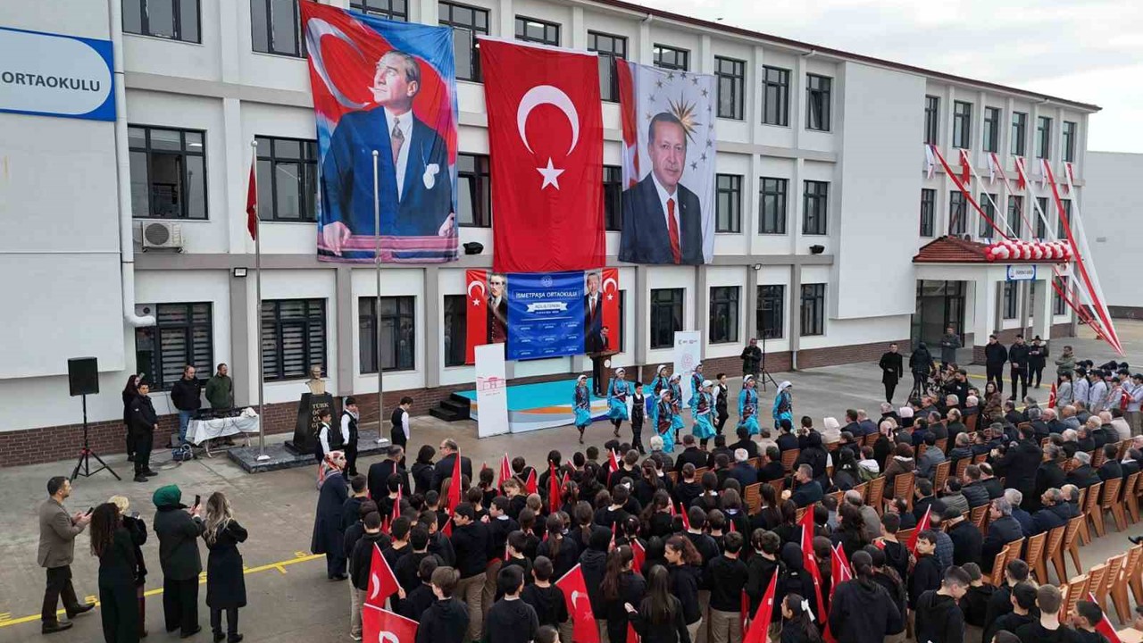 "Düzce eğitim öğretimde otobana çıkacak"
